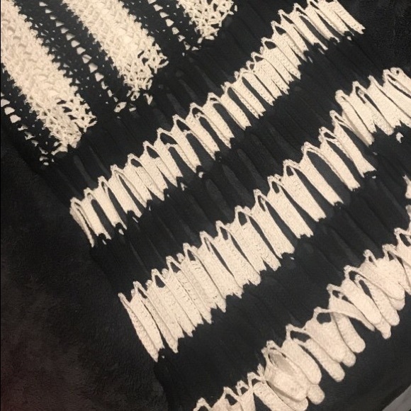 Knit Crotchet skirt and bikini top set - Picture 2 of 2